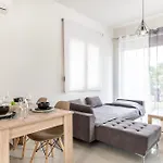 Modern Urban Retreat Apartament *