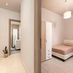 Apartament Modern Urban Retreat *