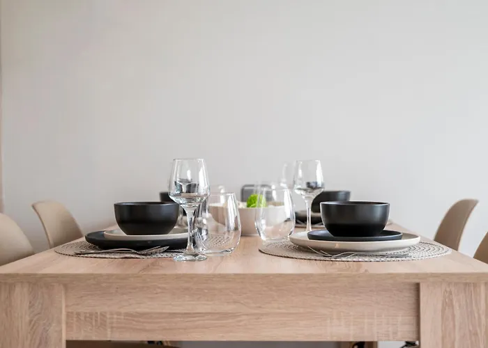 Modern Urban Retreat Διαμέρισμα