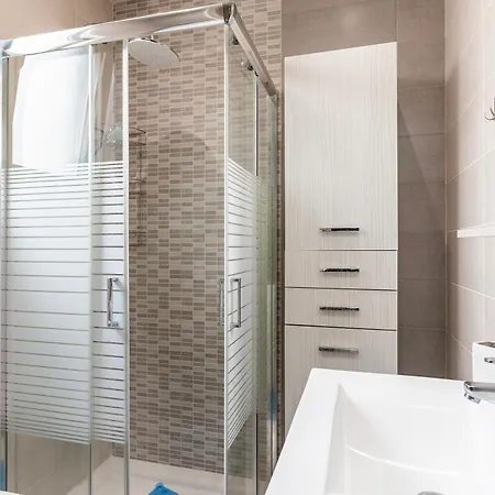 Modern Urban Retreat *