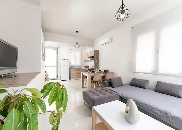 Modern Urban Retreat Kos-stad